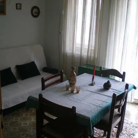 Nadia Apartman *