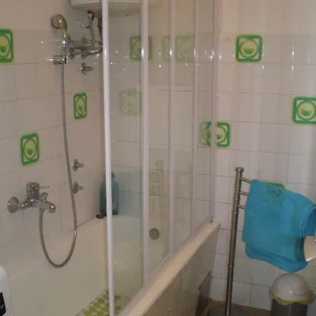 Nadia Apartman *